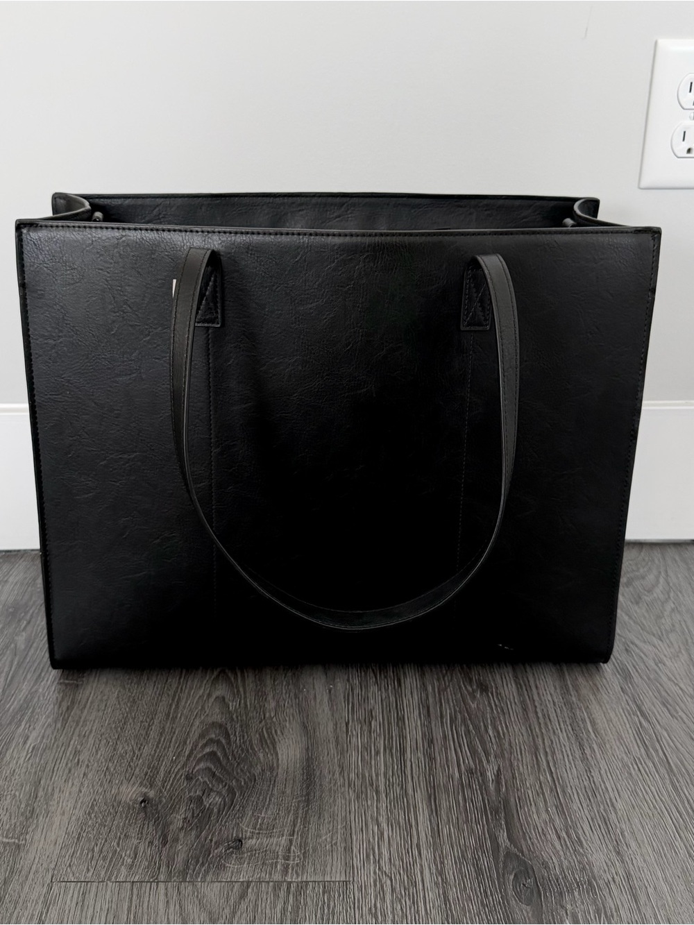 Beis BEÍS The Large Work Tote in Black Leather Great Condition - Picture 2 of 14
